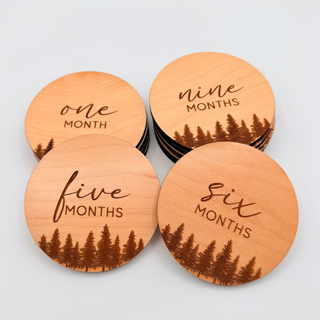Natural wood grain baby monthly milestones photo markers set mountains