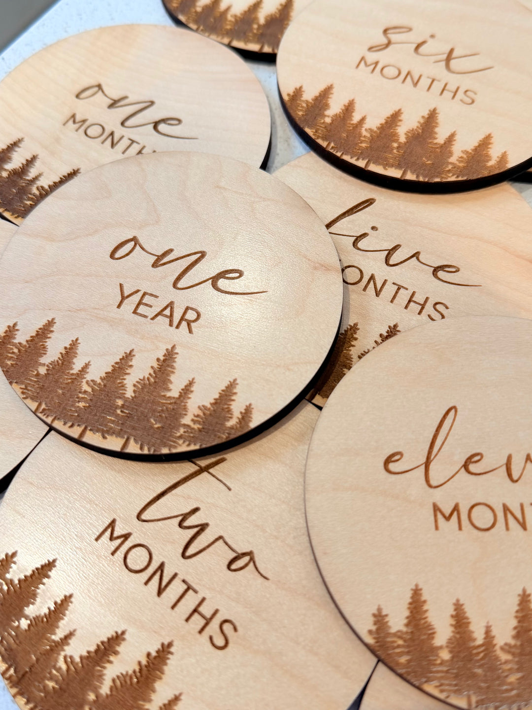Natural wood grain baby monthly milestones photo markers set mountains