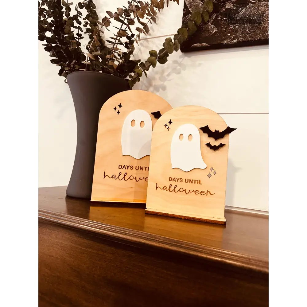 Countdown calendar ghost for kids to mark days till
