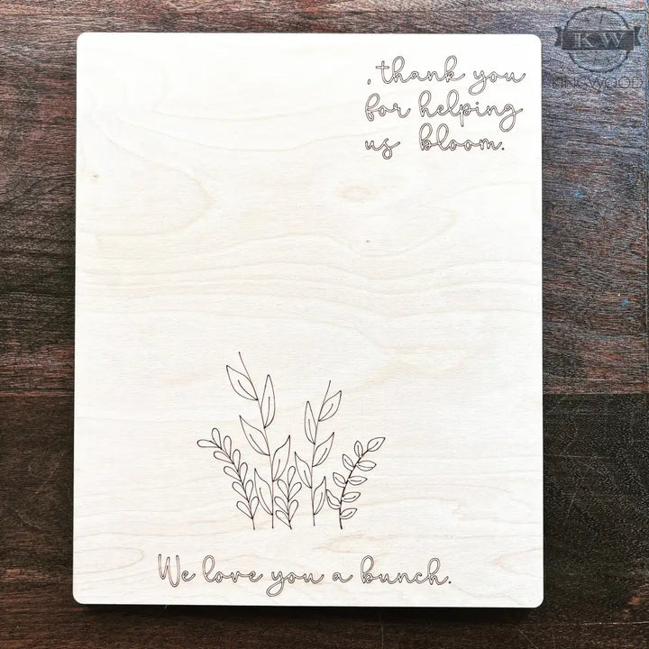 Mother’s day wooden bouquet sign decor for handprint