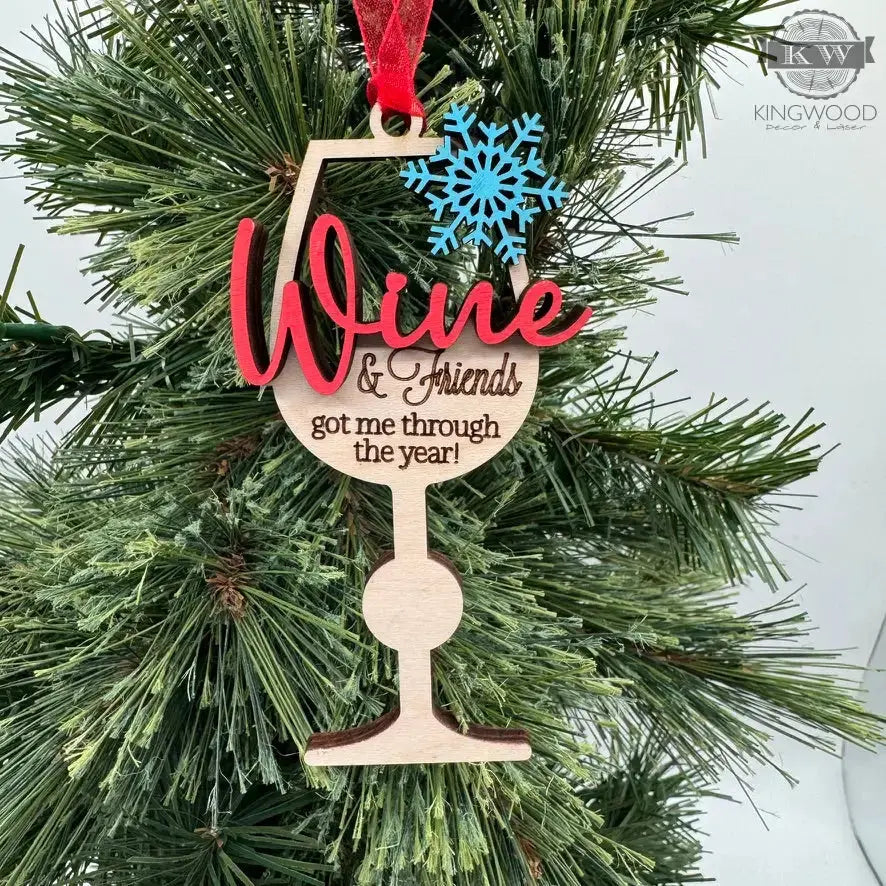 Wine and family ornament decor for holiday trees 2025, 3d
