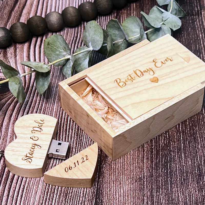 Maple wooden USB drive with engraved wooden box, personalized and 64GB capacity
